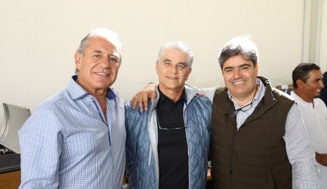  Tatis Abud, Raymundo Rincón y Paco Leos.