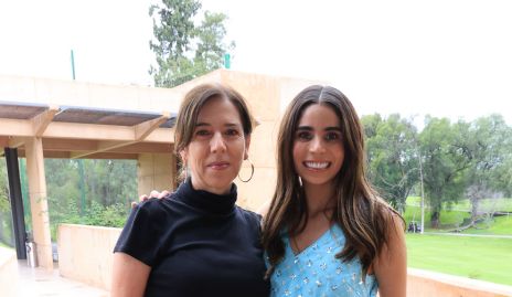  Daniela Calderón y Rocío de la Vega.