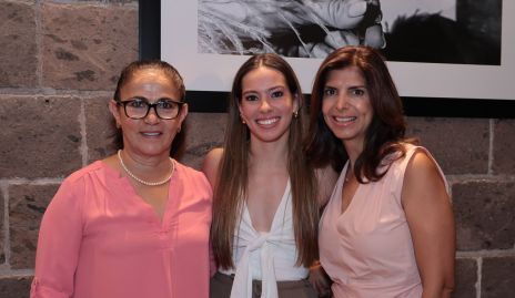  Gloria, Jimena Padilla y Carla Díaz.