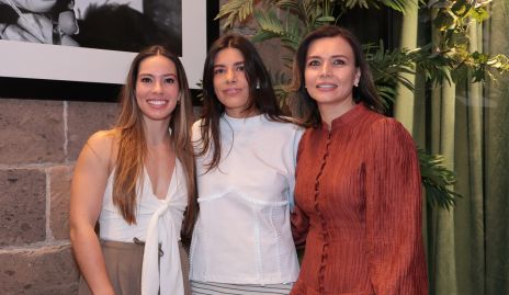  Jimena Padilla, Ana Lucía Díaz y Julieta González.