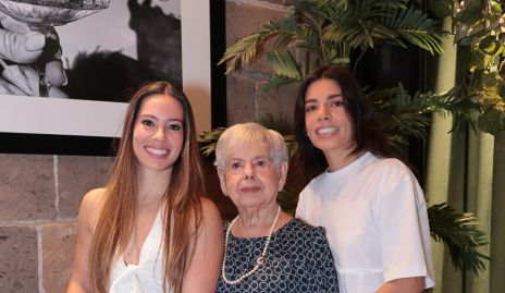  Jimena Padilla, Graciela Flores y Ana Lucía Díaz.