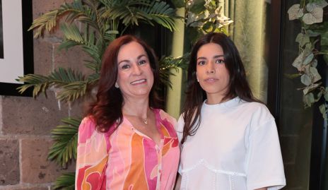  Angélica Jonguitud con su nuera Ana Lucía Díaz.