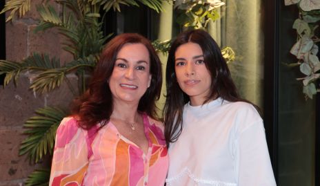  Angélica Jonguitud con su nuera Ana Lucía Díaz.
