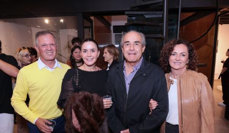  Jorge Del Valle, María Gracia Aguinaga, Felipe González y Teté González.