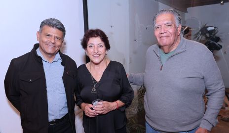 José Díaz, Maricela Contreras y Sergio Padilla.