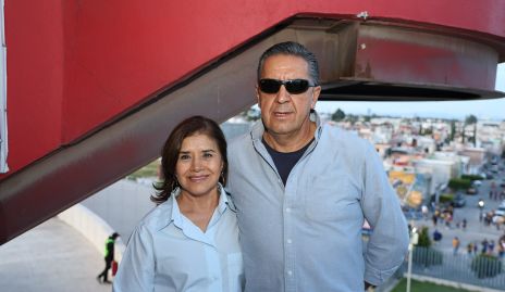  Irma Zavala y Fer Mendoza.