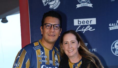  José Gerardo González, Alimee, Isabel Gouerec y Gerardo González.