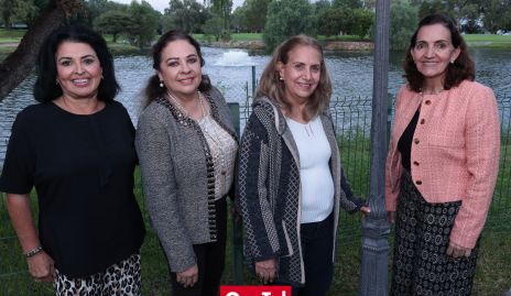  Mesa Directiva, Diana Reyes de Romo, Silvia Esparza de Garza, Martha Acevedo y Mónica Alcalde.