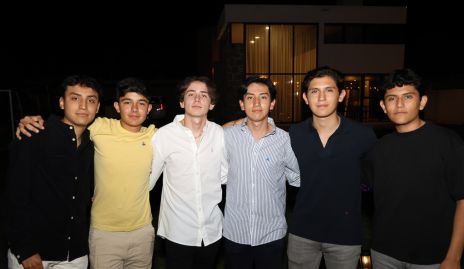  Jaime Castillo, Jorge Pérez, Daniel Quintana, Luis Castillo y Rubén Ortiz.