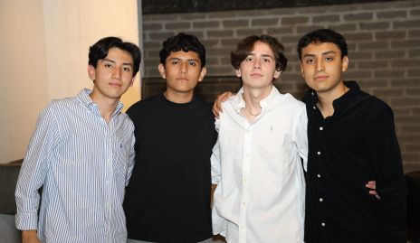  Luis Castillo, Daniel Veloz, Daniel Quintana y Jaime Castillo.