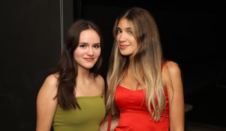  Paloma Ordiales y Dayana Schmith.