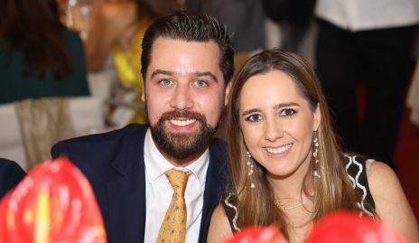  Pablo Gómez y Montserrat Gómez.