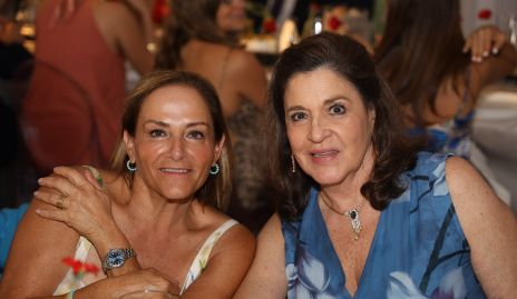  Carmela Salazar y Regina Qwik.