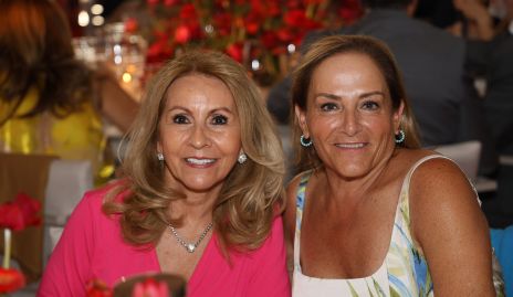  Mónica Zavala y Carmela Salazar.