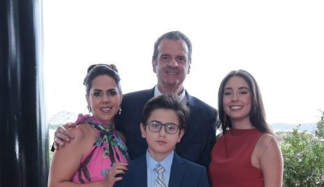  Andrea Rivera, Luis Ortiz, Ana Paola Velázquez y Juan Pablo Ortiz.