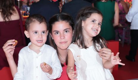  Hermanos Lebrija.