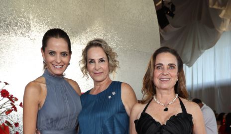  Gloria Medina, Alejandra Medina y Rocío Alcalde.