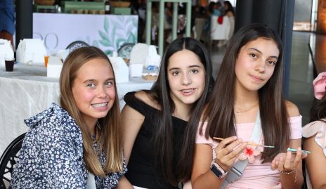  Hanni, Katie y Sofi.