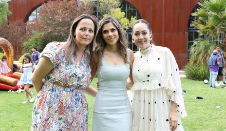  Pilar Valladares, Imelda Martínez y Roberta Martínez.