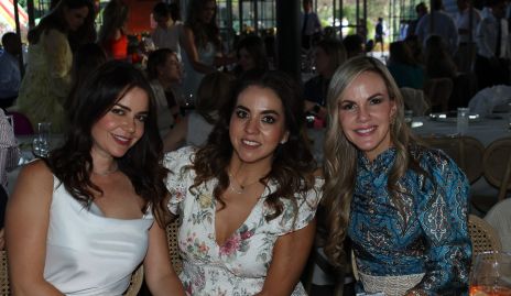  Estefanía Zaldívar, Fer Castillo y Elsa Paz.
