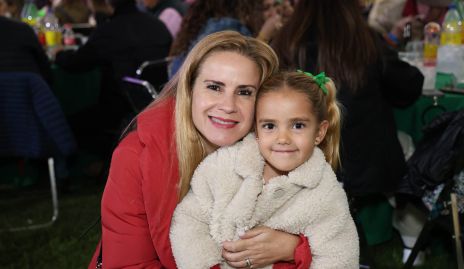  Michelle Baeza y María José Cortés.
