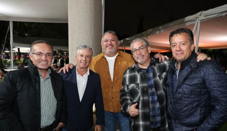  Alejando Araiza, Jorge Gómez, Paco Armendariz, Juan Echavarría y Víctor Barrales.