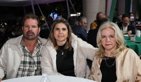  Omar Hernández, Raquel Cantú y Rosalinda Ortiz.