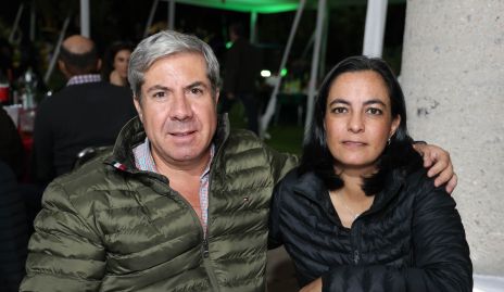 Javier Hernández y Mely Córdova.
