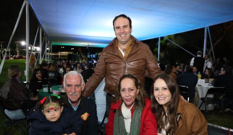  Familia Zapata.