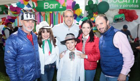  Ricky Villalba, Martha García, Claudio Valle, Maritza Villalba, Ricardo Villalba y Claudio Valle Jr.