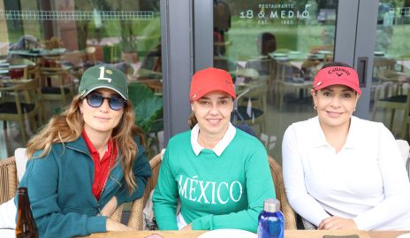  Lourdes Orozco, Marcela Alcalde y Ale Pérez.