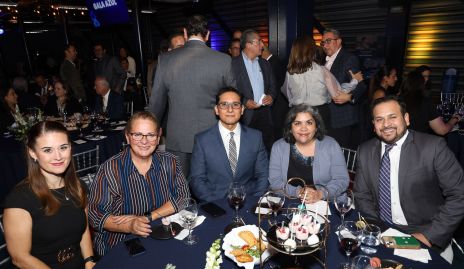  Adriana Prieto, Elda Quiroga, Carlos Ventura, Mariana Trejo y Eduardo Tapia.
