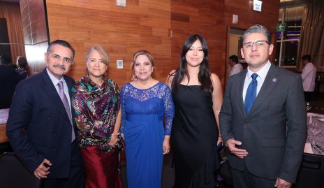  Vicente Aguilar, María Ledezma, Fabiola Mejorado, Sofía Cantú y Daniel Escobedo.