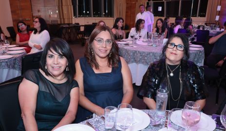  María Hernández, Graciela Chávez y Ana Martinez.