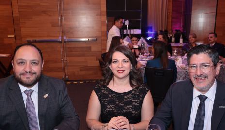  Luis González, Mariana Escalera y Rodrigo Sanchez.