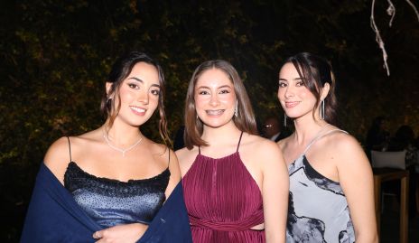  Bianca Mena, María Mena y Mariana Mena.