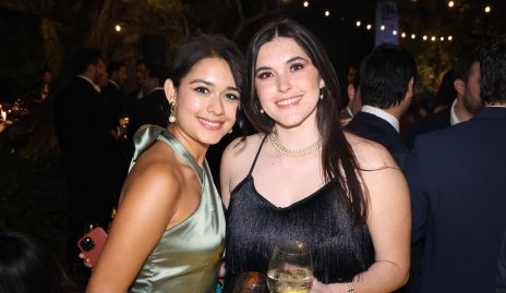  Paula Zaldívar y Aitana Salomón.