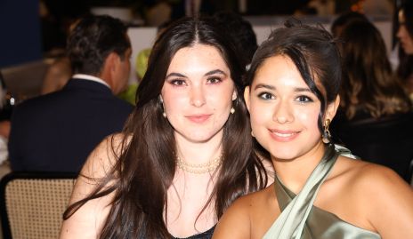  Aitana Salomón y Paula Zaldívar.