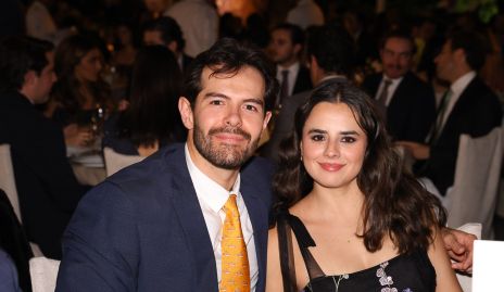  Carlos Esparza y Paulina Valle.