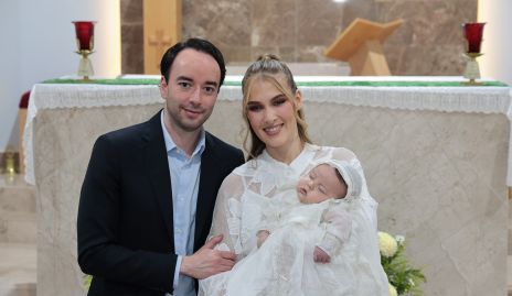  Patricio Meade y Vero Pérez con su hijo Patricio.