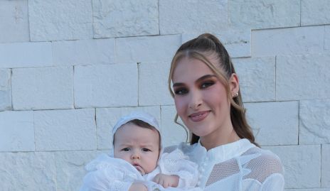  Vero Pérez con su hijo Patricio.