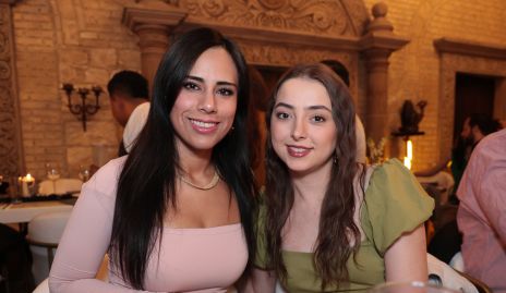  Mayela Cardona y Ale Palau.