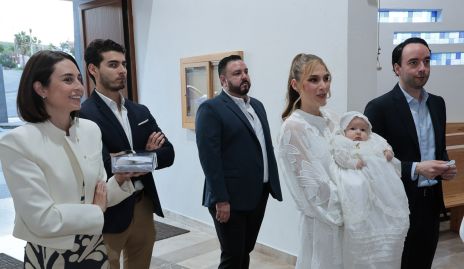 Ricardo Pérez, Mariana y Alejandro Meade padrinos de Patricio.