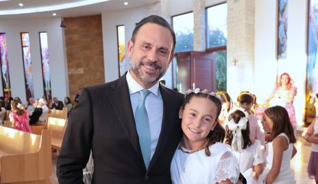  Carlos Torres con su hija Alika.