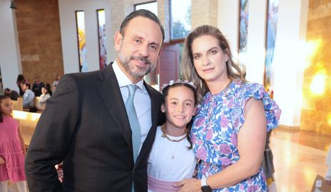  Carlos Torres, Alika Torres y Hanni Abud.