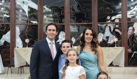  Edgardo Martínez, Matías Martínez, Judith Gómez, Elena Martínez y Andrea Martínez.