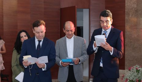  Alejandro Lozano, Elías Abud y César Tobías, padrinos de Elena, Alika e Inés.