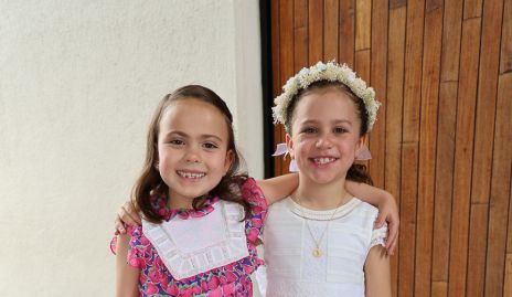  Ana Suárez y Roberta Meade.