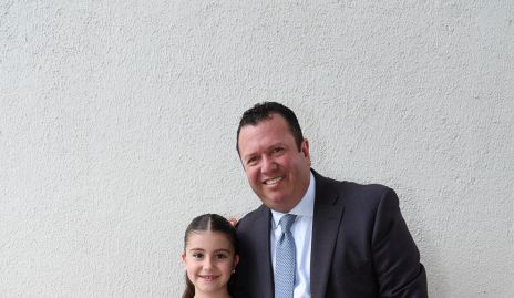  Camila, María y Roberto Meade.