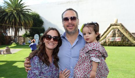  Laura Matienzo, Roberto y Roberta Ramírez.